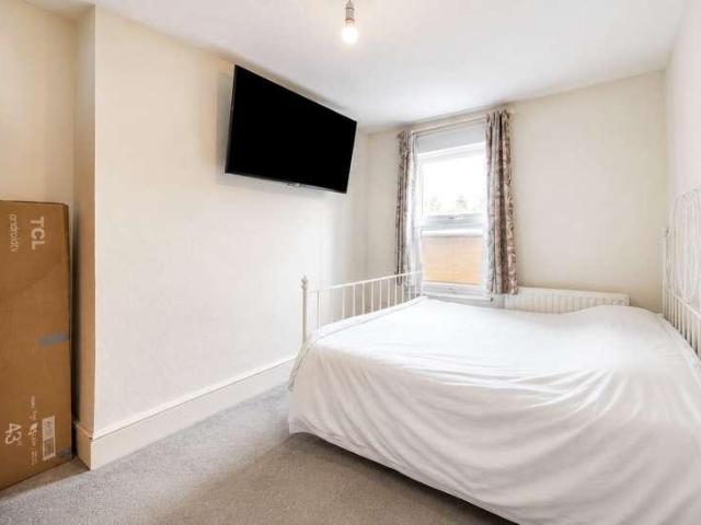 1 bed flat for sale