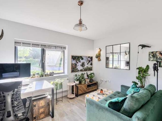 1 bed flat for sale