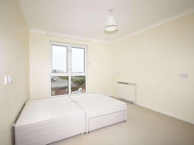 1 bed flat for sale