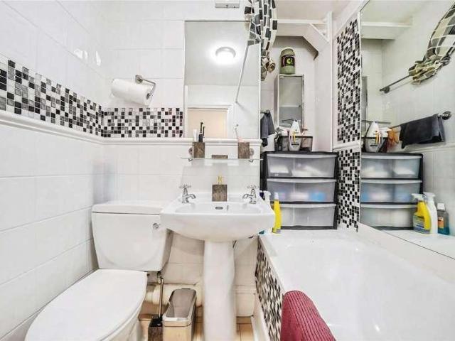 1 bed flat for sale