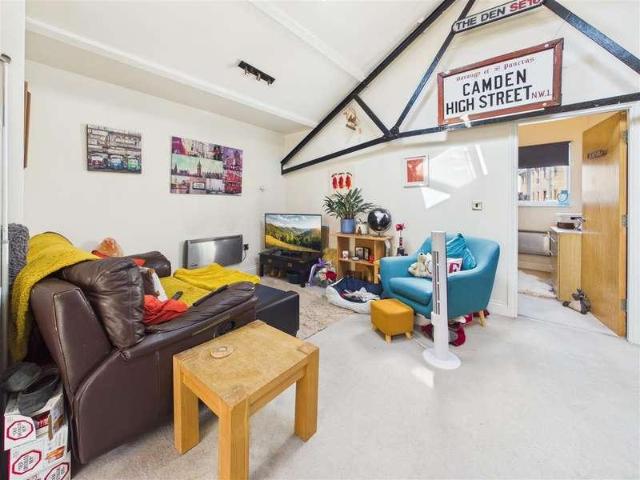 1 bed flat for sale
