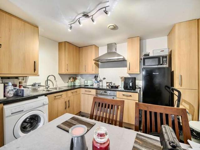 1 bed flat for sale