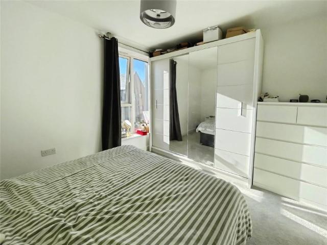 1 bed flat for sale