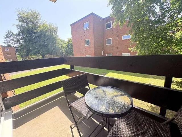1 bed flat for sale