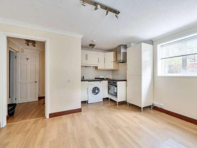 1 bed flat for sale
