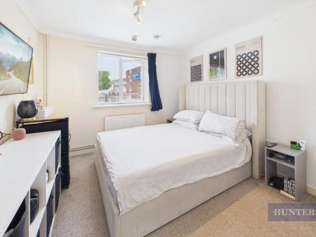 1 bed flat for sale