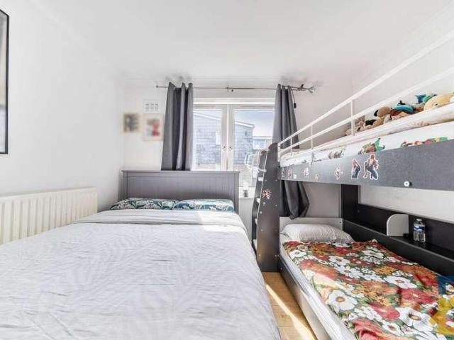 1 bed flat for sale