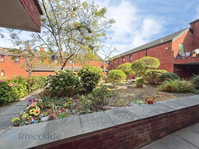 1 bed flat for sale