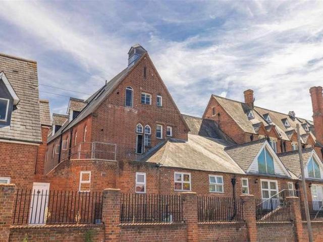 1 bed flat for sale