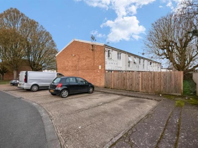 1 bed flat for sale