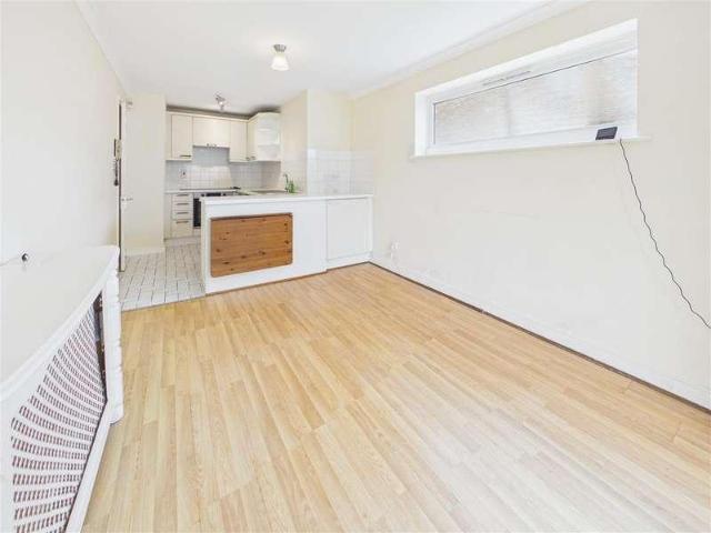 1 bed flat for sale
