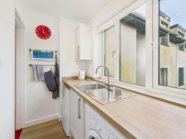 1 bed flat for sale