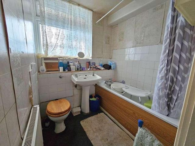 1 bed flat for sale