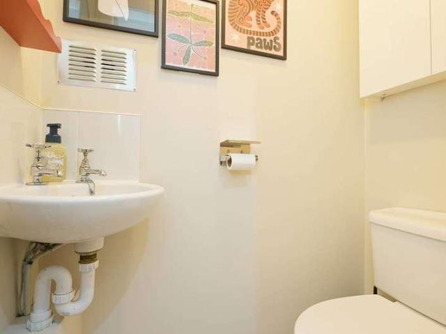 1 bed flat for sale