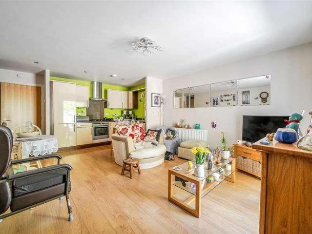 1 bed flat for sale