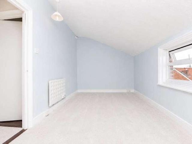 1 bed flat for sale
