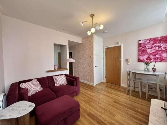 1 bed flat for sale