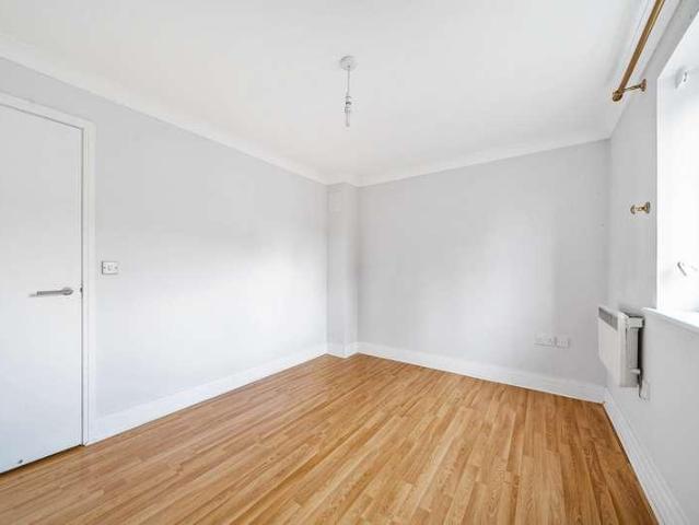 1 bed flat for sale