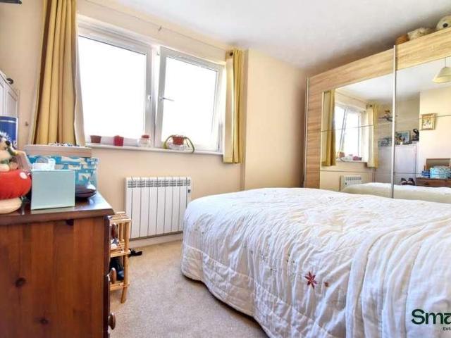 1 bed flat for sale
