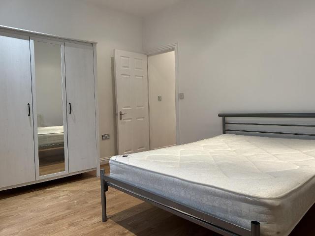 1 bed flat for sale