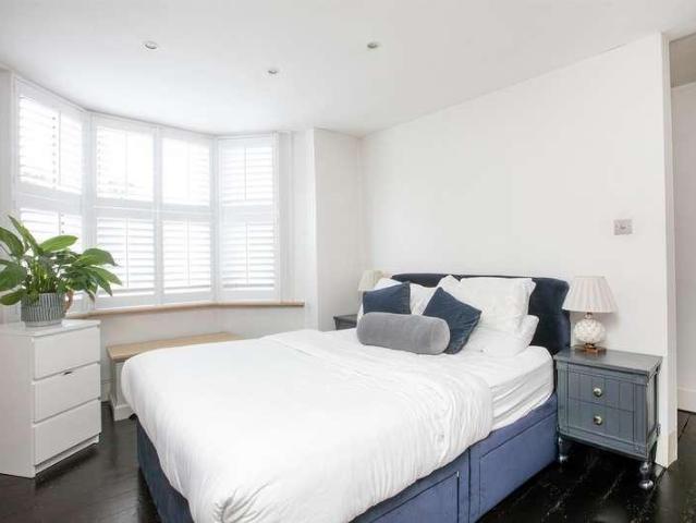 1 bed flat for sale
