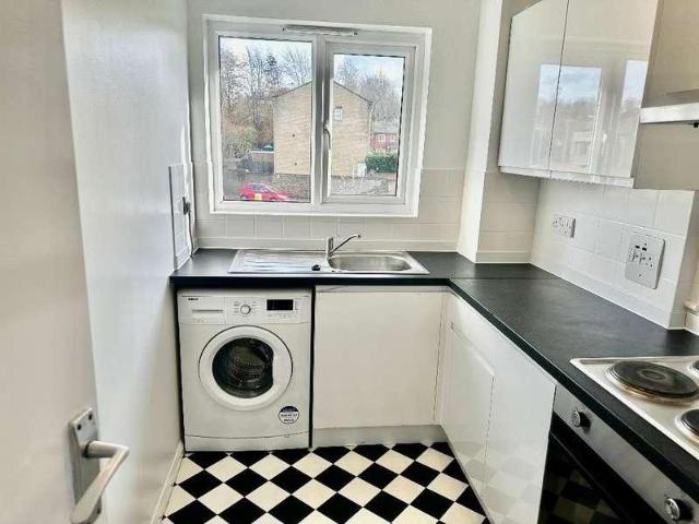 1 bed flat for sale