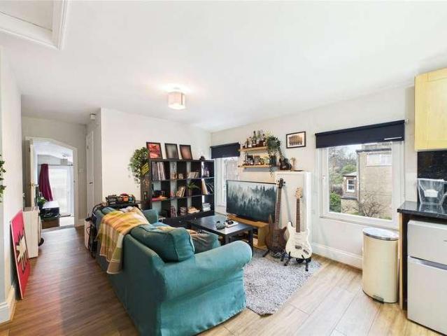 1 bed flat for sale