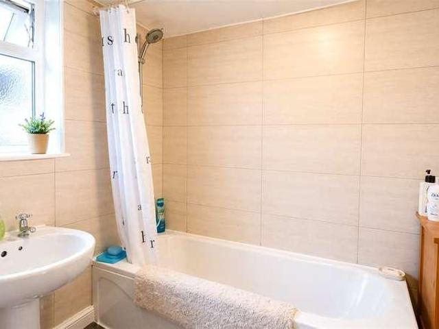 1 bed flat for sale
