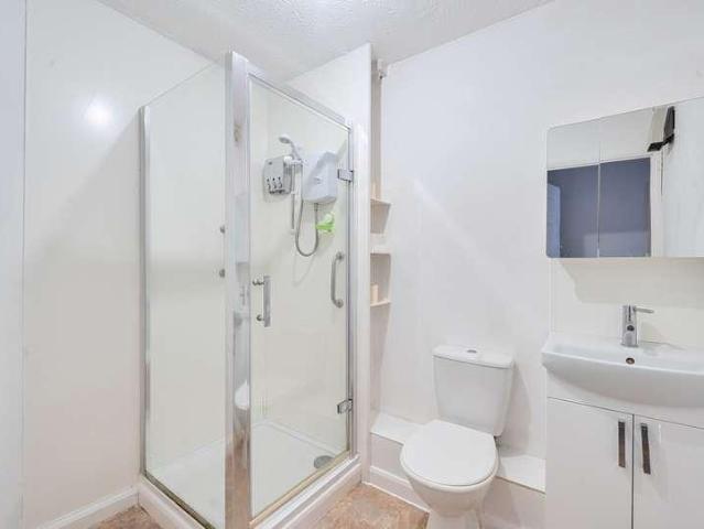 1 bed flat for sale