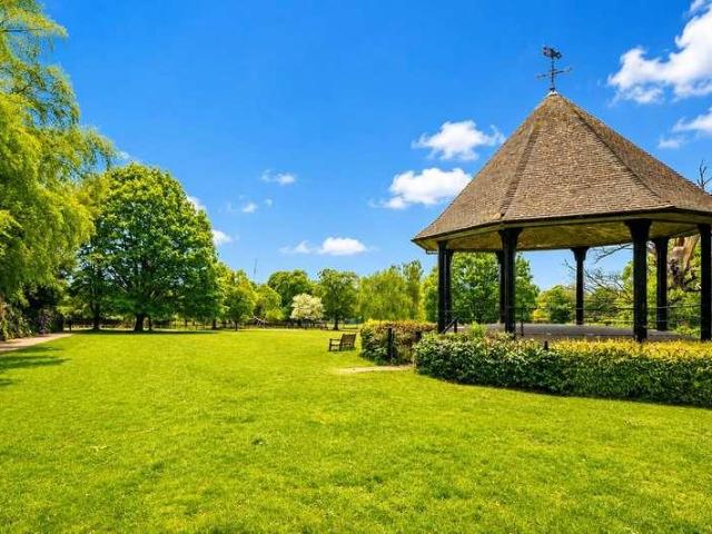 1 bed flat for sale