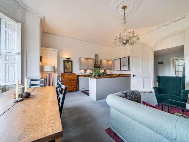 1 bed flat for sale