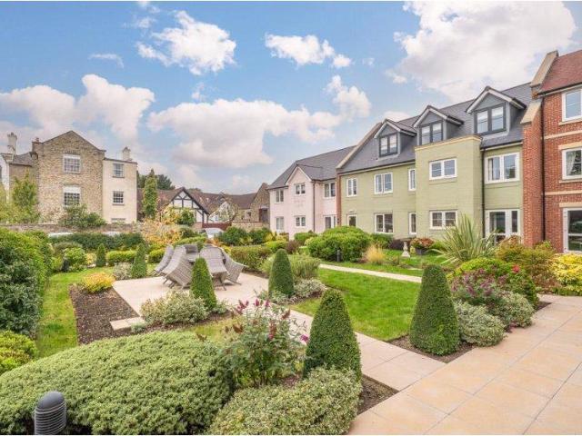 1 bed flat for sale
