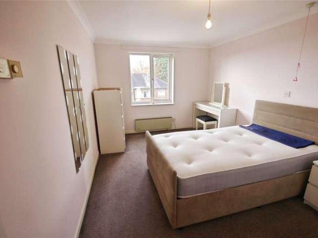 1 bed flat for sale