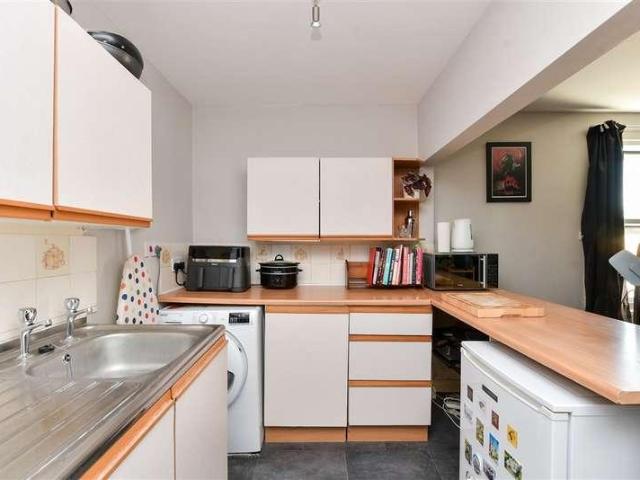 1 bed flat for sale