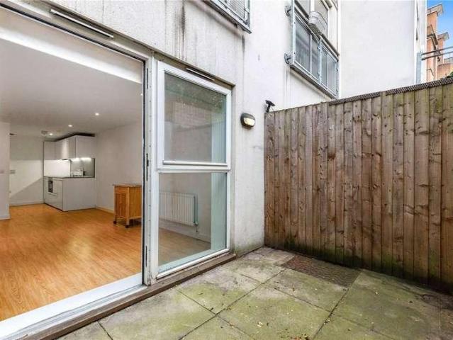 1 bed flat for sale