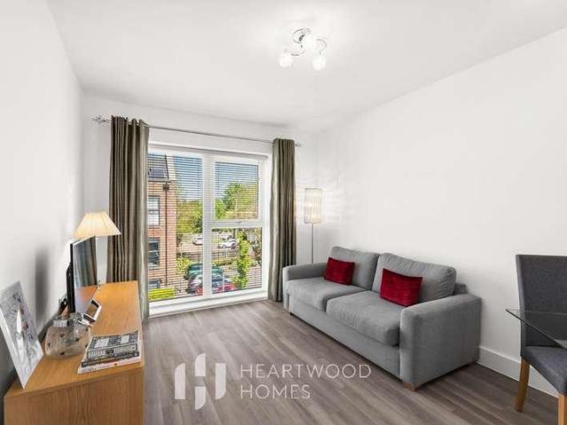 1 bed flat for sale