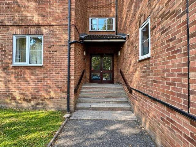 1 bed flat for sale