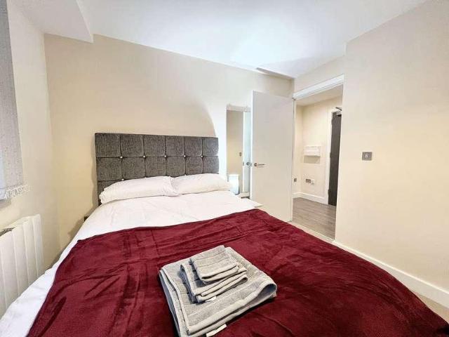 1 bed flat for sale