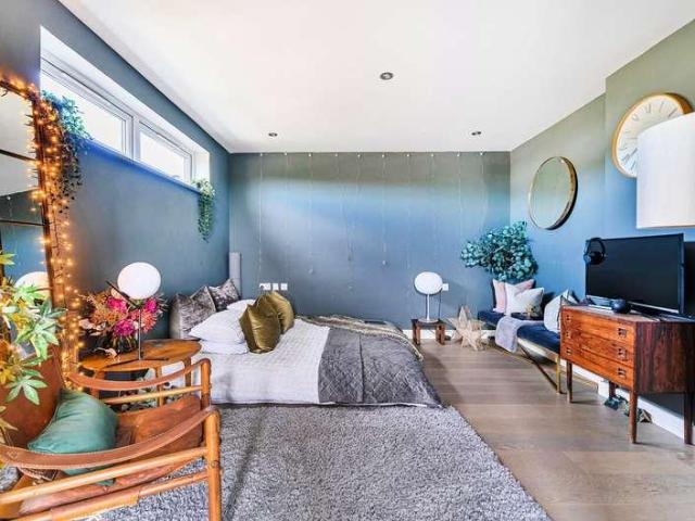 1 bed flat for sale