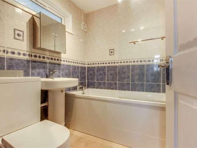 1 bed flat for sale