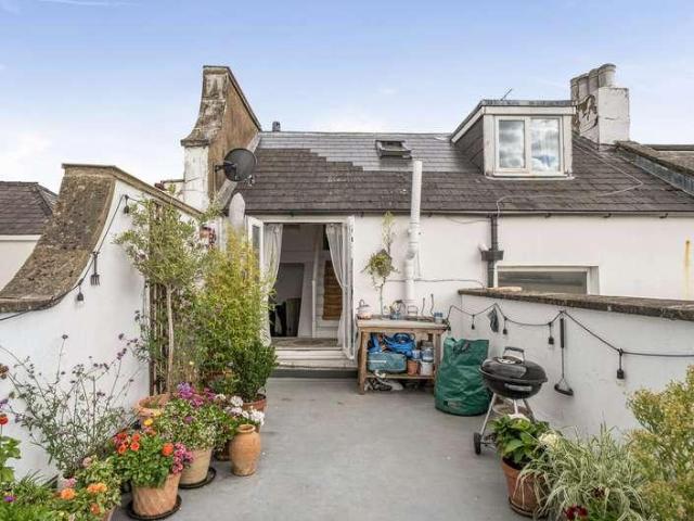 1 bed flat for sale