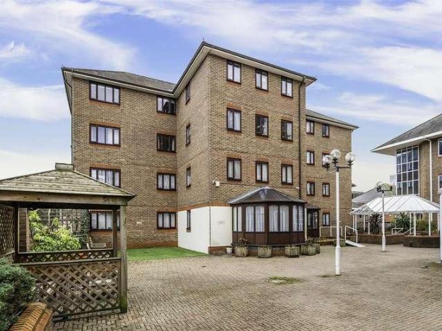 1 bed flat for sale