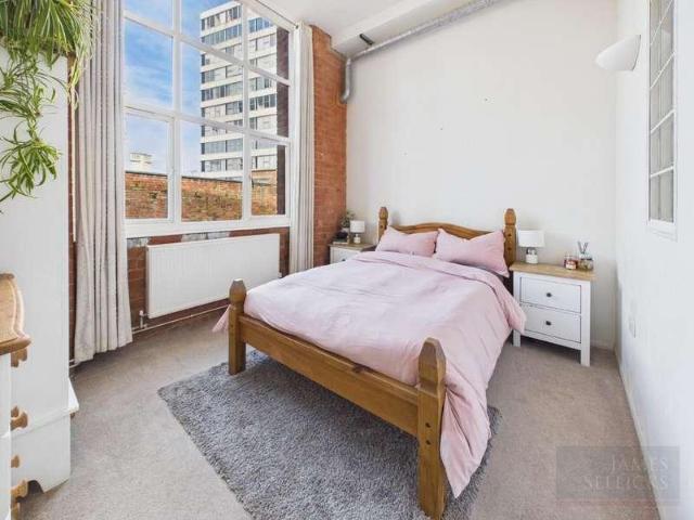 1 bed flat for sale