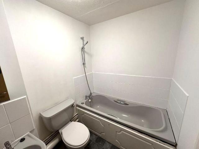 1 bed flat for sale