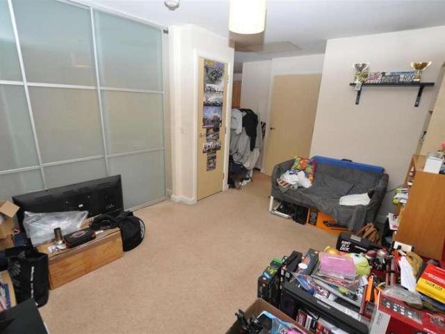 1 bed flat for sale