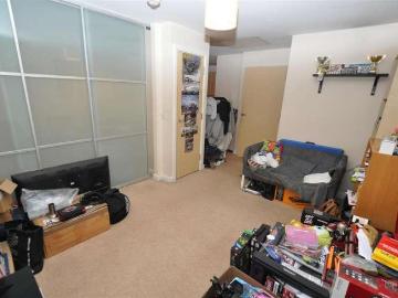 1 bed flat for sale