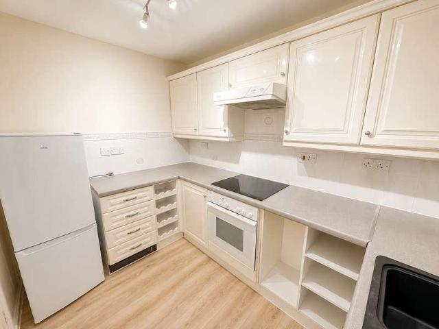 1 bed flat for sale