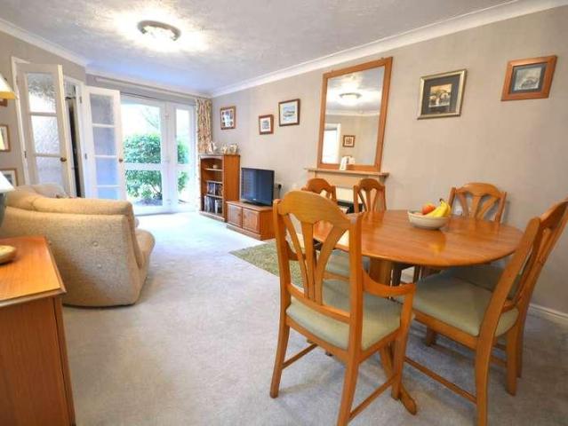 1 bed flat for sale