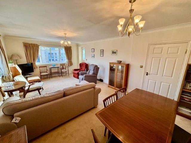 1 bed flat for sale