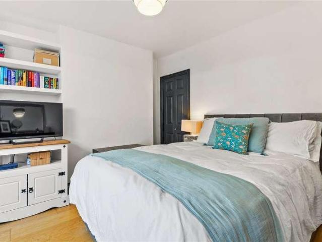 1 bed flat for sale